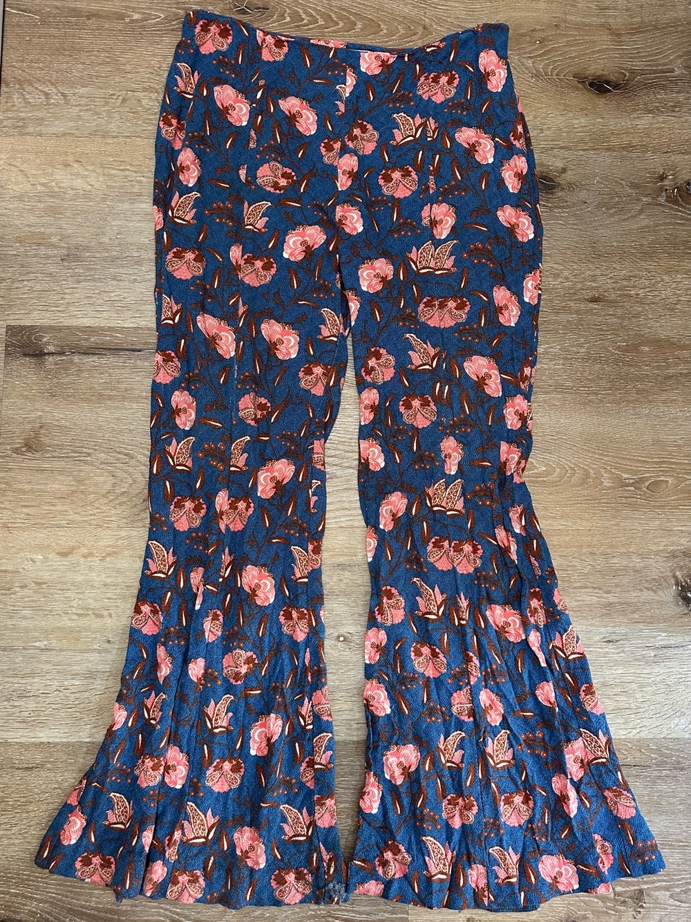 Anthropologie Drapey Flare